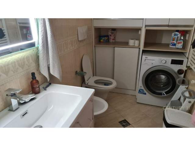 Tirane, shitet apartament 1+1+BLK Kati 5, 69 m² 125.000 Euro (KOMUNA E PARISIT)