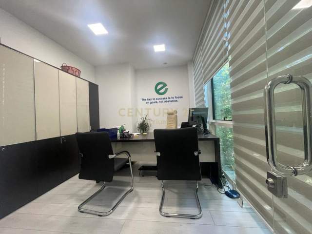 Tirane, ofert zyre Kati 1, 110 m² 1.350 Euro (Ambasador 1 Tirana, Albania)