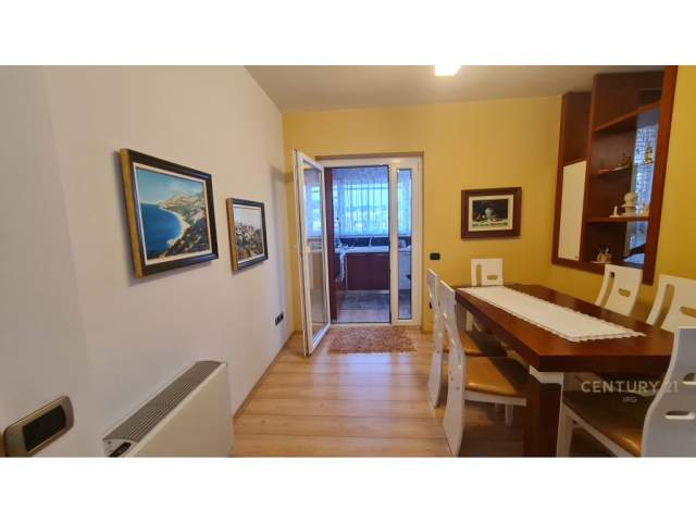 Tirane, ofert apartament Kati 10, 189 m² 350.000 Euro (Prane ArTurbina Tirana, Albania)