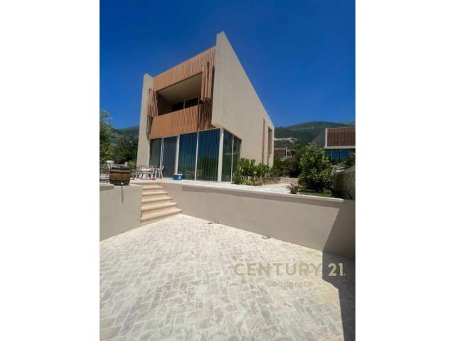 Dhermi, shitet Vile 3+1 Kati 2, 177 m² 1.100.000 Euro