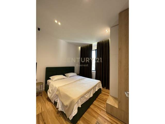 Tirane, ofert apartament Kati 2, 86 m² 150.000 Euro (Prane Stadiumit Dinamo Tirana, Albania)