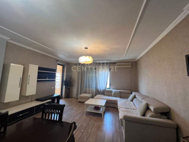 Tirane, ofert apartament Kati 9, 152 m² 280.000 Euro (Rr. e Barrikadave Tirana, Albania)