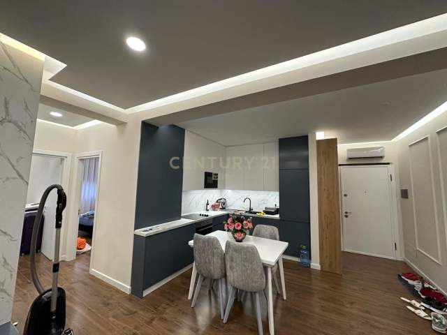 Tirane, shitet apartament Kati 7, 92 m² 165.000 Euro (Tirana, Albania)