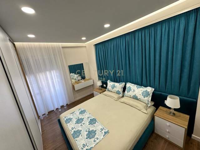 Tirane, shitet apartament Kati 7, 92 m² 165.000 Euro (Tirana, Albania)