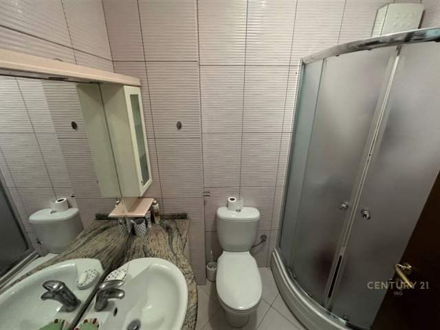 Tirane, jepet me qera apartament Kati 7, 56 m² 500 Euro (Tirana, Albania)