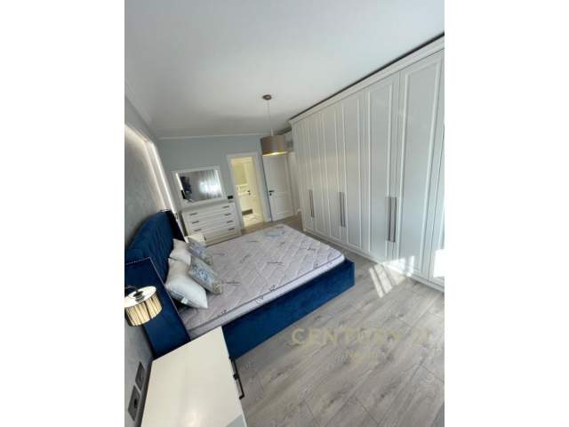 Tirane, jepet me qera apartament Kati 7, 155 m² 900 Euro (Tirana, Albania)