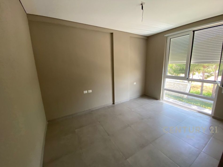 SHITET APARTAMENT 2+1 NE REZIDENCEN E SAN PIETRO GJIRI I LALEZIT!!!   215000EU