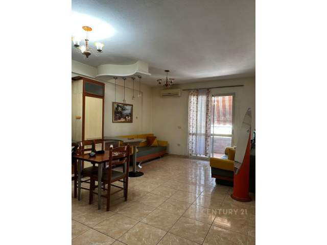 Tirane, jepet me qera apartament Kati 10, 100 m² 520 Euro (Komuna e Parisit Tirana, Albania)