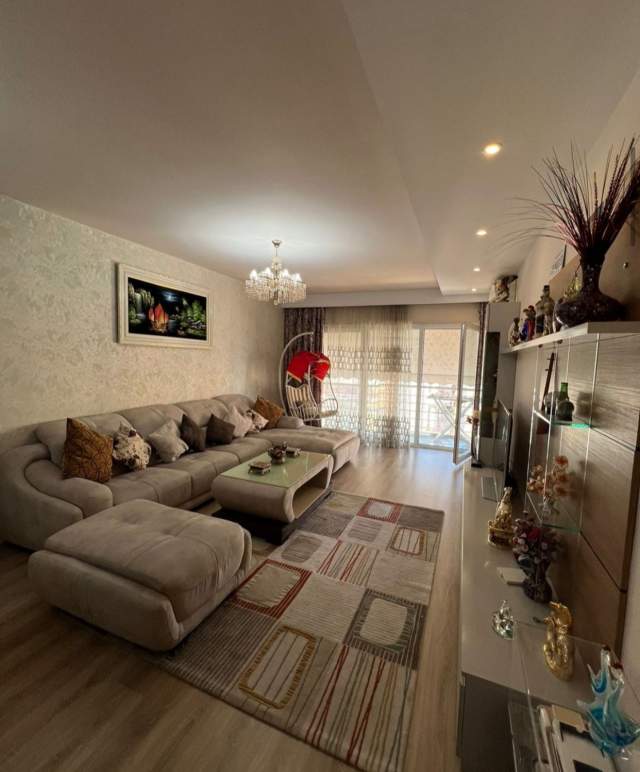 Tirane, jepet me qera apartament 3+1+BLK Kati 9, 120 m² 600 Euro (perballe Vision plus)