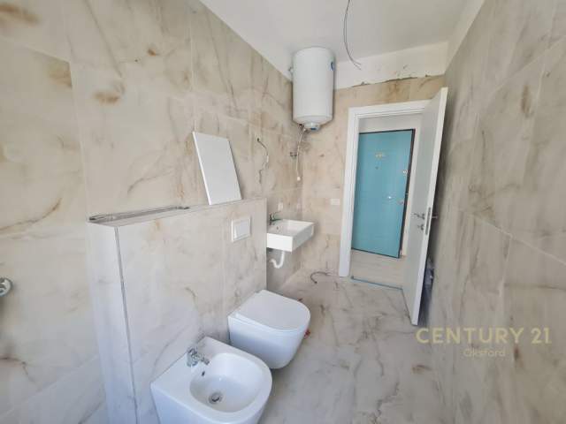 Tirane, shitet apartament Kati 3, 91 m² 140.000 Euro (Tirana, Albania)