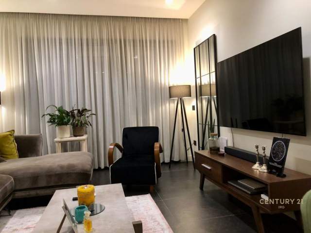 Tirane, jepet me qera apartament Kati 2, 98 m² 1.000 Euro (Tirana, Albania)