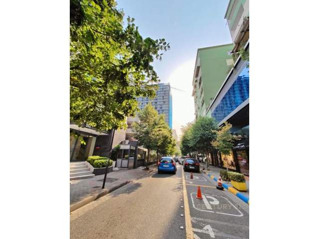 Tirane, jepet me qera ambjent biznesi Kati 0, 25 m² 600 Euro (Rruga Brigada VIII Tirana, Albania)