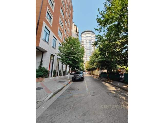 Tirane, jepet me qera ambjent biznesi Kati 0, 25 m² 600 Euro (Rruga Brigada VIII Tirana, Albania)