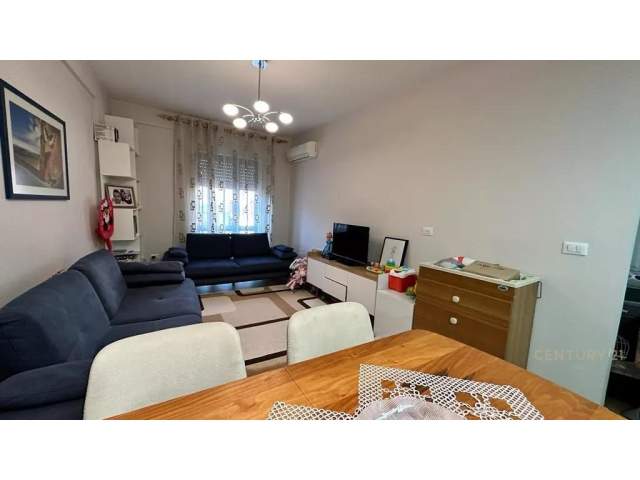 Tirane, jepet me qera apartament Kati 3, 58 m² 500 Euro (Selvia Tirana, Albania)