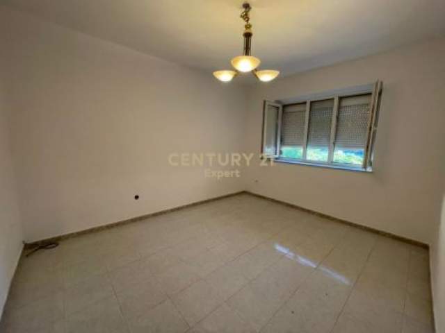 Tirane, shitet apartament 2+1+BLK Kati 3, 105 m² 130.000 Euro (Taulantia)