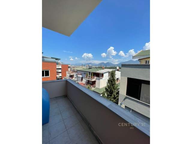 Tirane, shitet apartament Kati 4, 160 m² 175.000 Euro (Liqeni i Thate Tirana, Albania)