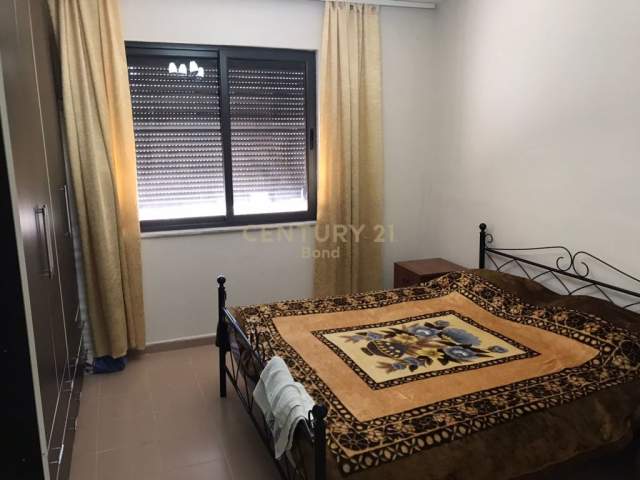 Tirane, jepet me qera apartament Kati 3, 54 m² 350 Euro (Shkolla 1 Maji Tirana, Albania)