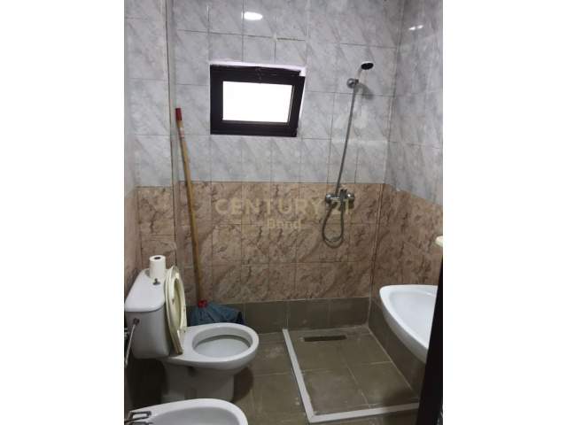 Tirane, jepet me qera apartament Kati 3, 54 m² 350 Euro (Shkolla 1 Maji Tirana, Albania)