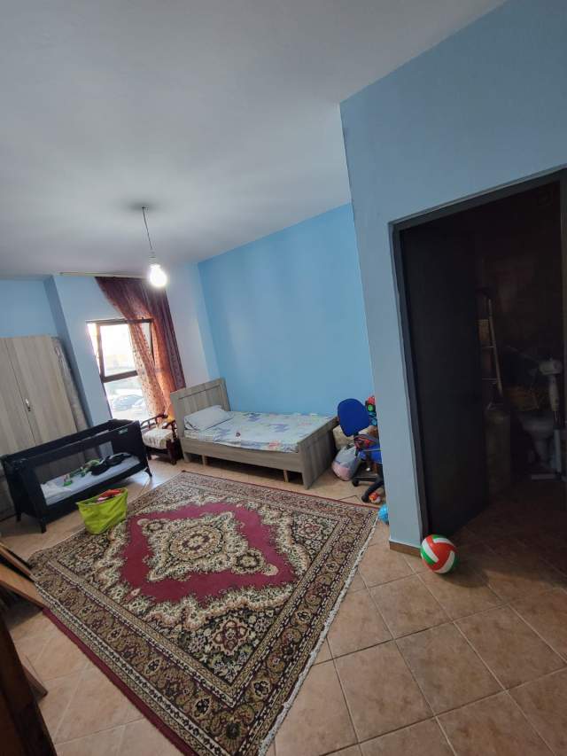 Tirane, shitet apartament Kati 1, 89 m² 135.000 Euro (rruga Besim Fagu)