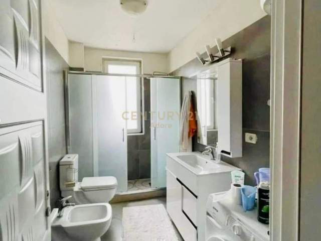 Tirane, shitet apartament 2+1+BLK Kati 3, 100 m² 170.000 Euro (Kopshti Zoologjik)