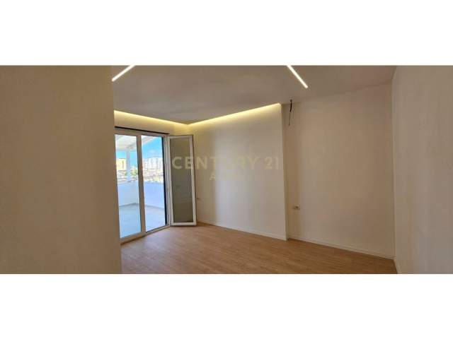 Tirane, shitet apartament Kati 7, 90 m² 220.000 Euro (Tirana, Albania)