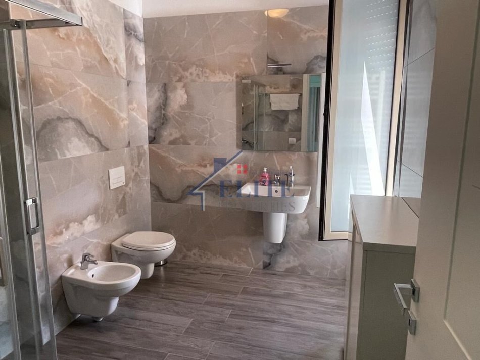 Durres, shitet Vile 3+1+Aneks+Ballkon Kati 2, 140 m² 450.000 € (Perla Resort)