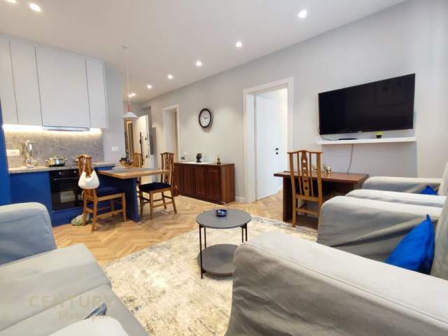 Tirane, jepet me qera apartament Kati 10, 67 m² 600 Euro (Tirana, Albania)