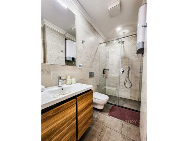 Tirane, shitet apartament Kati 8, 106 m² 240.000 Euro (Hoxha Tahsim Tirana, Albania)
