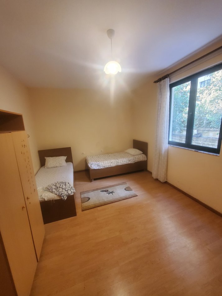 Tirane, jepet me qera apartament 2+1 Kati 1, 85 m² 400 € (Kodra e Diellit)