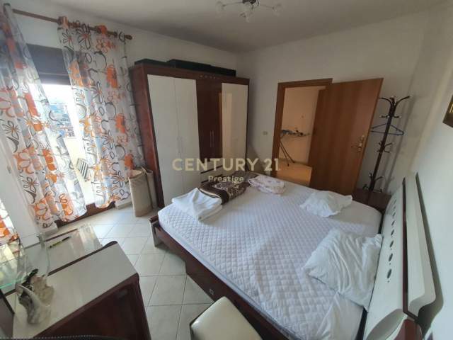 Tirane, jepet me qera apartament Kati 9, 141 m² 600 Euro (Tirana, Albania)