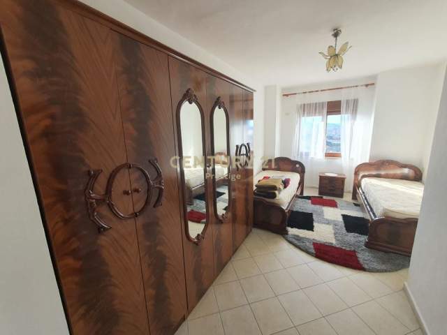 Tirane, jepet me qera apartament Kati 9, 141 m² 600 Euro (Tirana, Albania)
