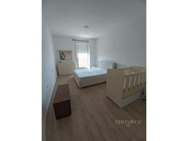 Tirane, jepet me qera apartament Kati 6, 116 m² 500 Euro (Tirana, Albania)