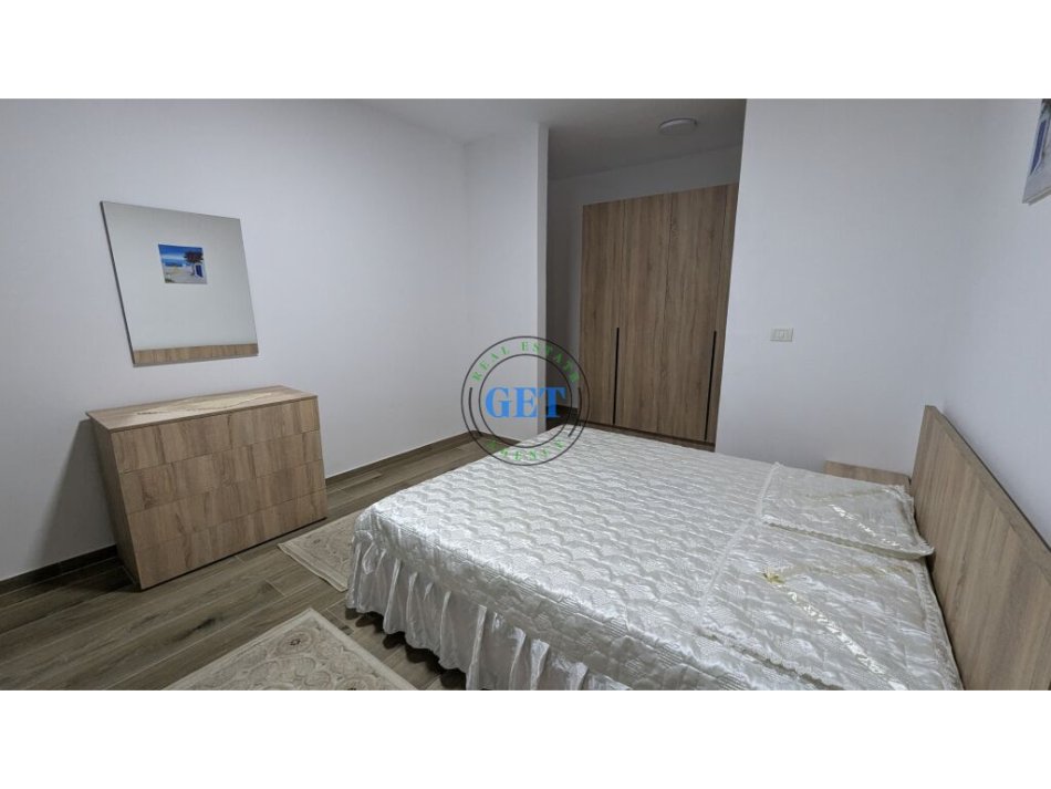 Durres, jepet me qera apartament 2+1 Kati 2, 80 m² 400 € (stacioni trenit)