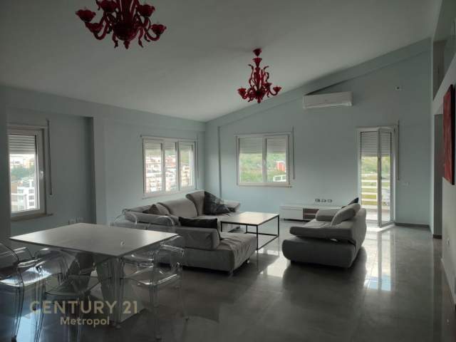 Tirane, shitet apartament Kati 7, 250 m² 520.000 Euro (Tirana, Albania)