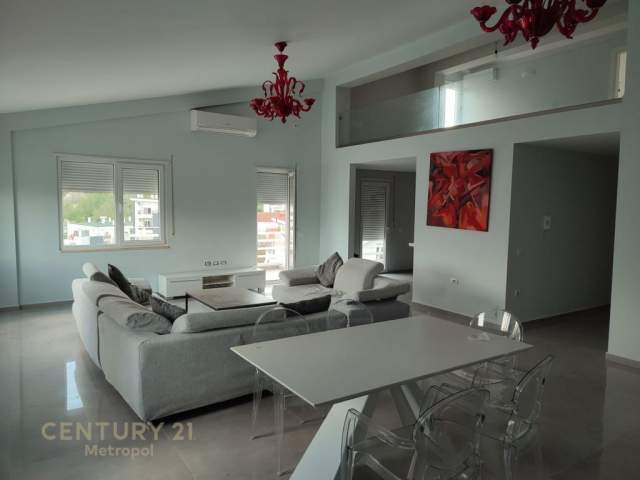 Tirane, shitet apartament Kati 7, 250 m² 520.000 Euro (Tirana, Albania)