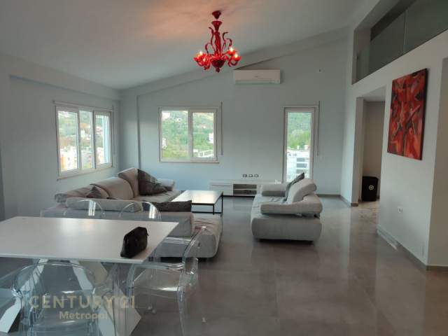 Tirane, shitet apartament Kati 7, 250 m² 520.000 Euro (Tirana, Albania)