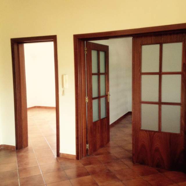 Tirane, jepet me qera apartament 2+1+BLK Kati 2, 70 m² 35.000 Leke (rruga Mihal Grameno)