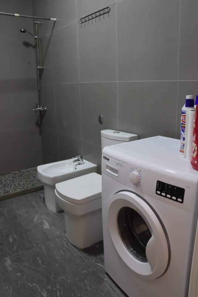 Tirane, jepet me qera apartament Kati 3, 90 m² 600 Euro (21 DHJETORI)