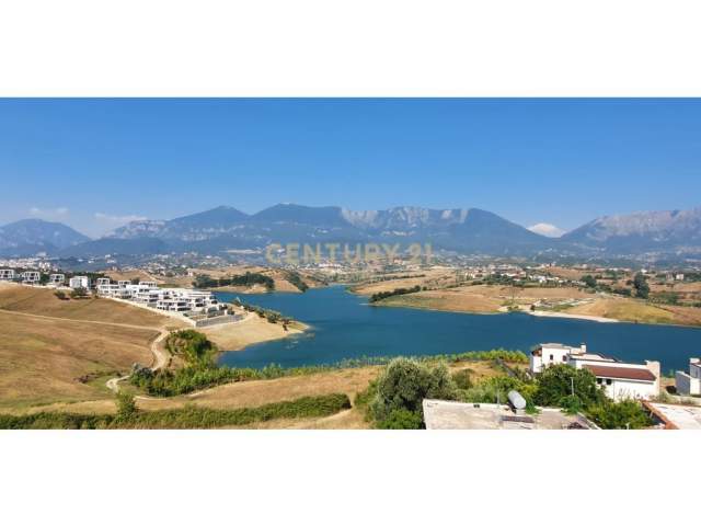 SHITET VILE 4 KATSHE  , 1.000 m² 300.000 Euro (Farke)Tirane,