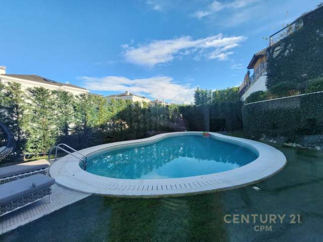 Tirane, shitet Vile 3 Katshe Kati 3, 666 m² 2.600.000 Euro