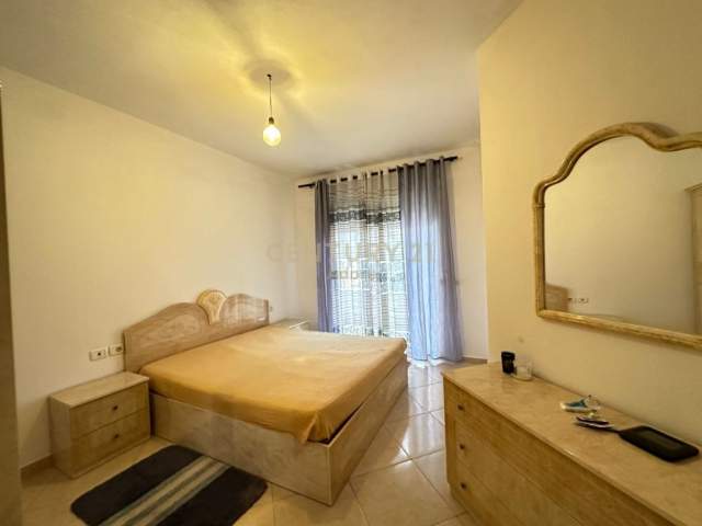 Tirane, jepet me qera apartament 2+1+A+BLK Kati 2, 145 m² 350 Euro (Besim Alla)
