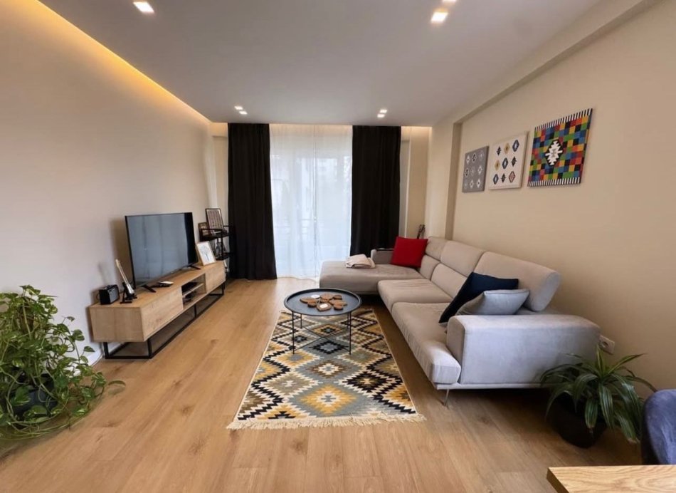 Tirane, shitet 2+1 Kati 3, 93 m² 265.000 € (RRUGA HAMDI SINA)