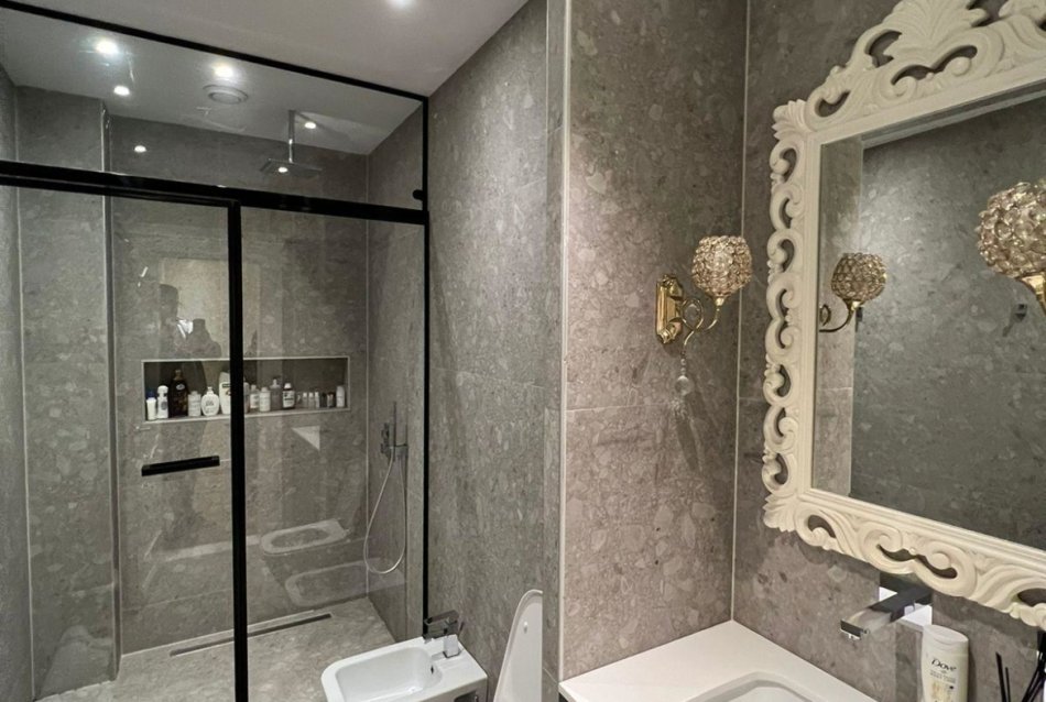 Tirane, shitet apartament duplex 4+1+Aneks+Ballkon Kati 4, 160 m² (SHESHI SKENDERBEJ)