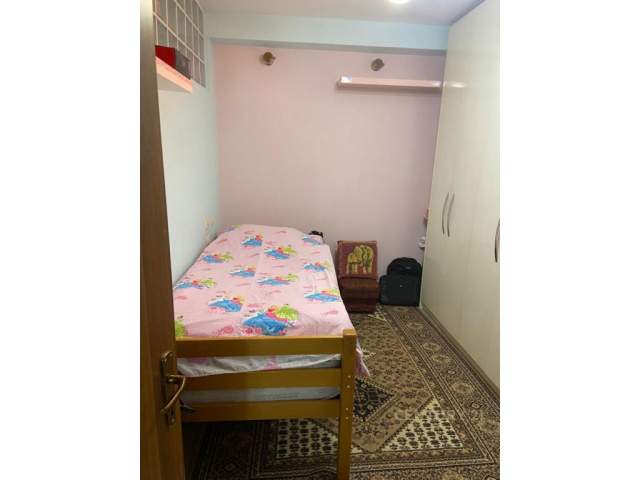 Tirane, jepet me qera 400