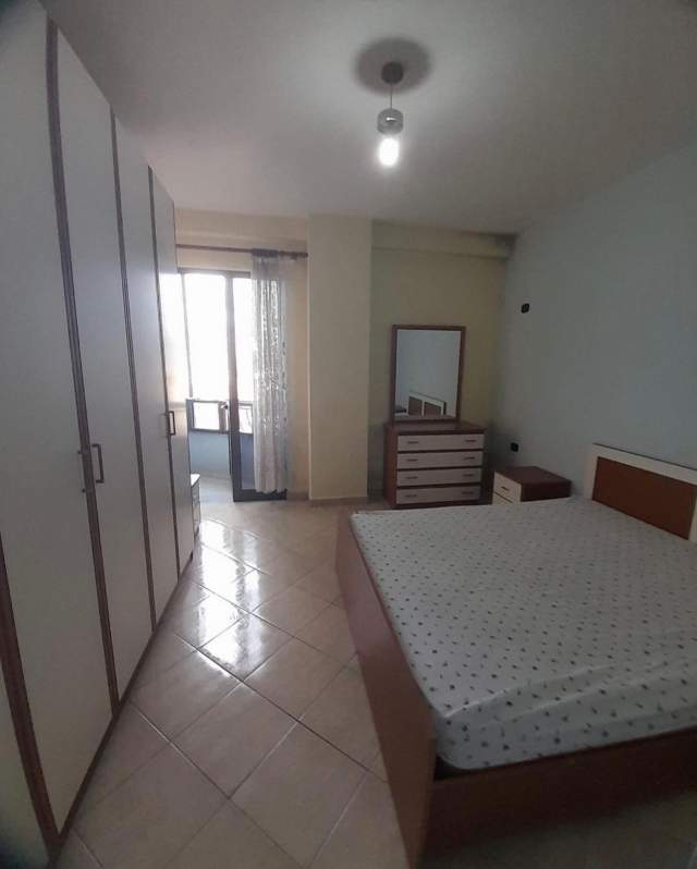 Tirane, jepet me qera apartament 2+1+A+BLK Kati 6, 92 m² 40.000 Leke (tregu elektrik)
