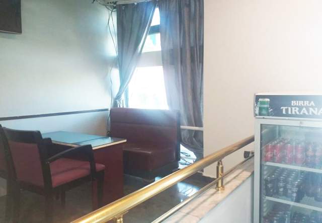Tirane, jepet me qera ambjent biznesi 130 m² 55.000 Leke