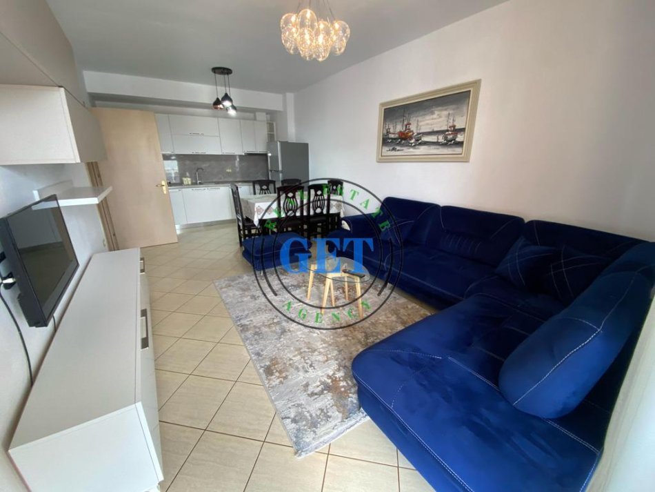 Durres, jepet me qera apartament 2+1+Ballkon Kati 4, 90 m² 450 € (PLAZH ILIRIA,DURRES)