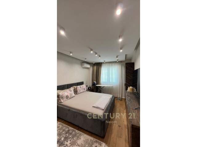 Shitet Apartament Modern 2+1/ 160.000 Euro tek Bulevardi i Ri