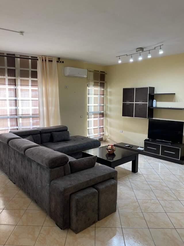 Tirane, jepet me qera apartament 2+1+A+BLK Kati 6, 118 m² 500 Euro (21 dhjetori)