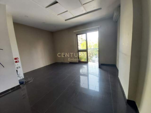 Tirane, jepet me qera apartament Kati 4, 120 m² 1.000 Euro